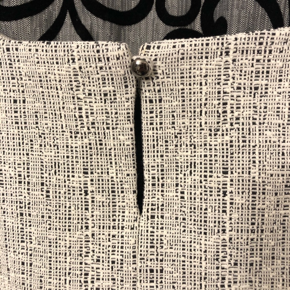 Banana Republic Shift Dress - Picture 5 of 6